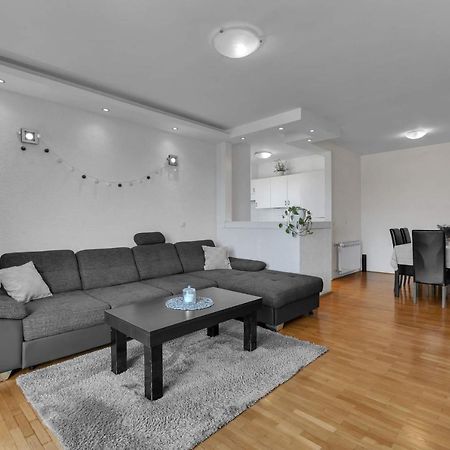 Urban Apartment Макарска Экстерьер фото