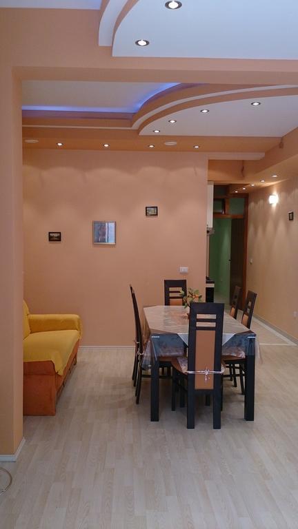 Urban Apartment Макарска Номер фото